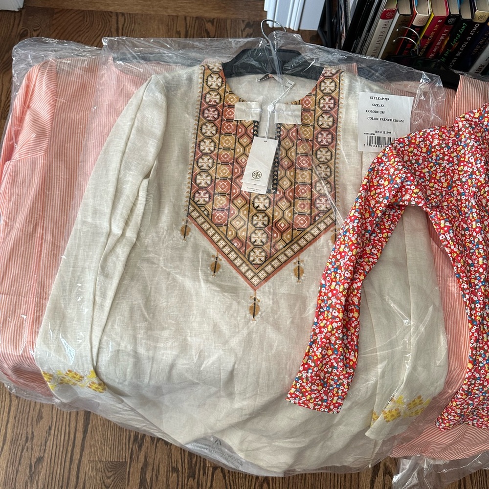 Tory Burch Beach Coverup LOT - Picture 1 of 11